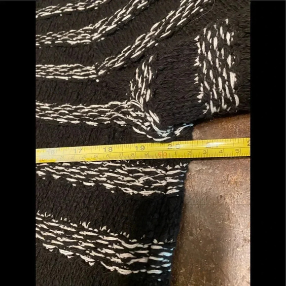 NWT Chico’s Sweater Striped Fringe Farrah Pullover - Picture 8 of 8